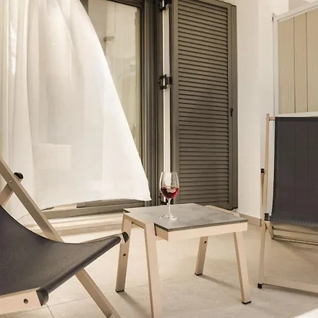 Krystalias Luxury Apartament