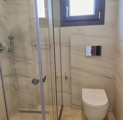 Krystalias Luxury